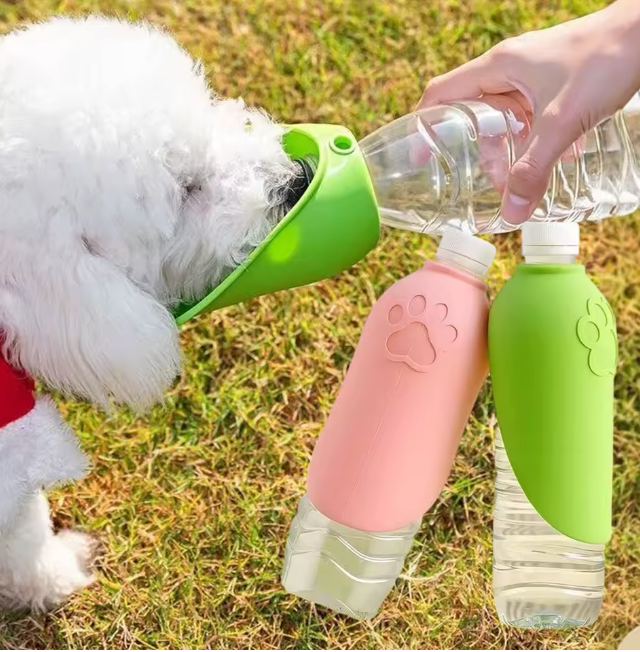Foldable Dog Water Bottle — Portable Pet Hydration Dispenser for Small, Medium & Large Breeds, Ideal for Boat, Yacht, Camping & Travel