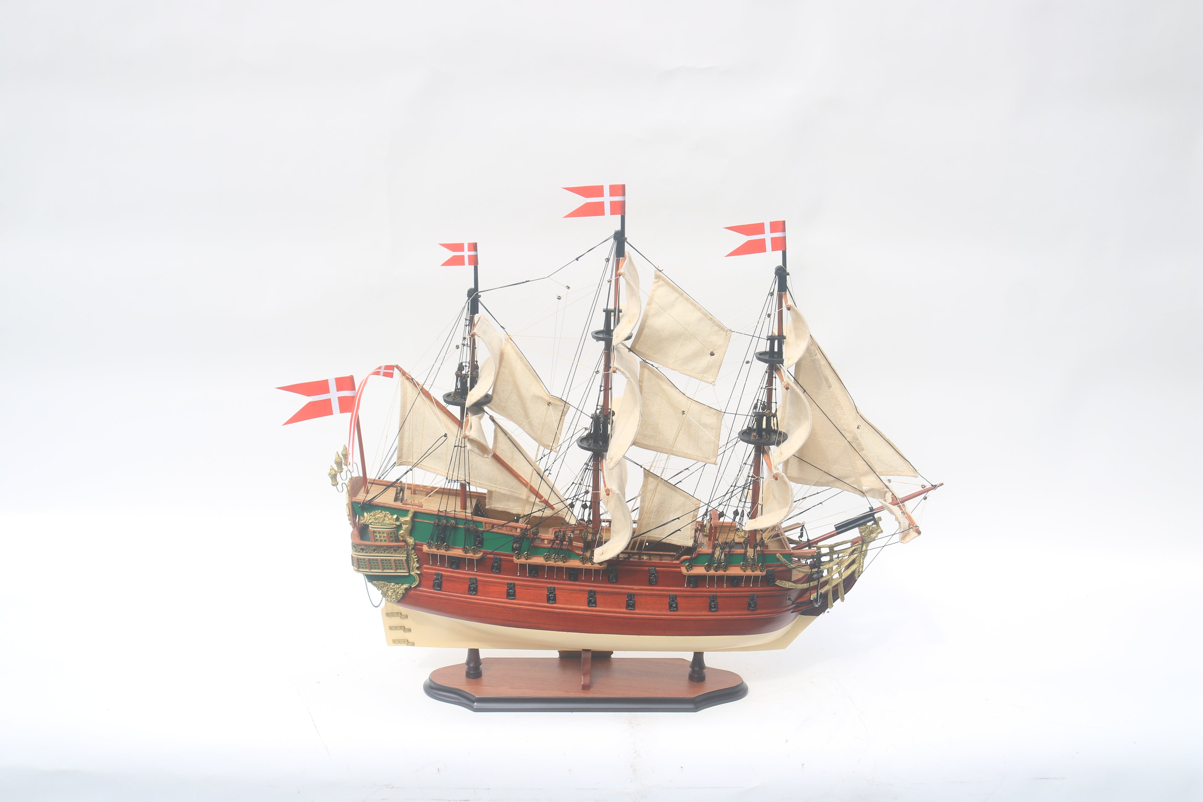 Norske Love — Danish Royal Warship