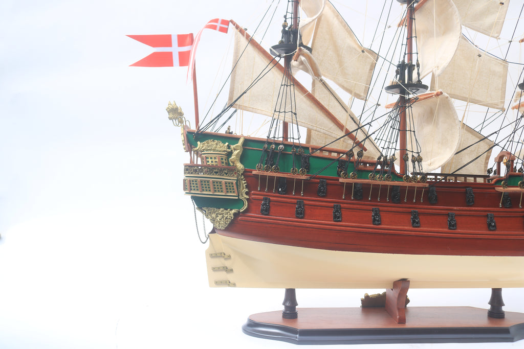 Norske Love — Danish Royal Warship